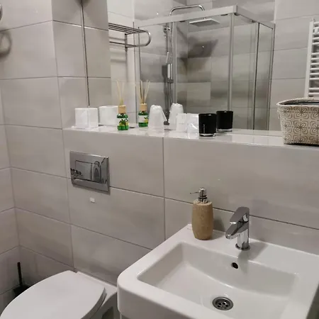 Magnolia Hotel&restauracja Hotel *