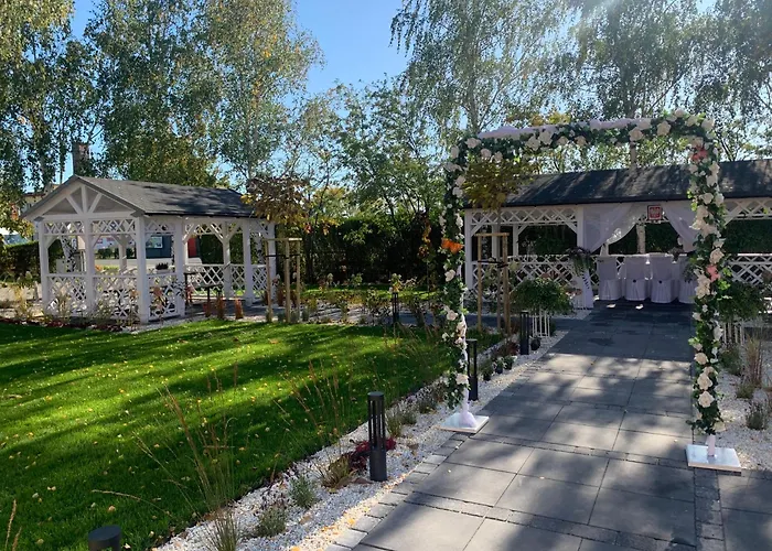 Magnolia Hotel&restauracja Hotel *